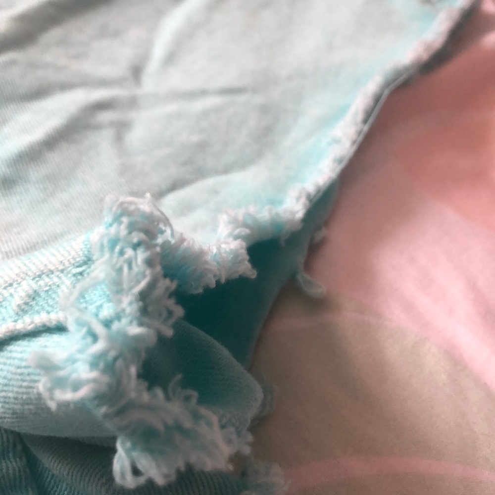 Turquoise shorts - Picture 5 of 6